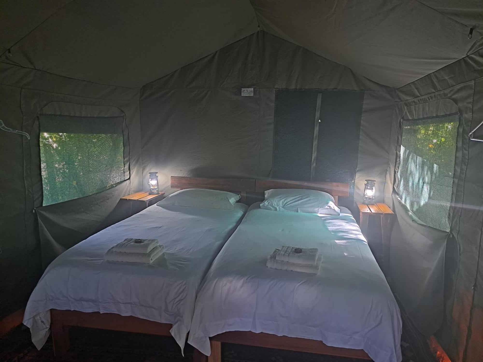 Woodcutter'S Bush Camp At The Old Trading Post Hotel วิลเดอร์เนส ภายนอก รูปภาพ